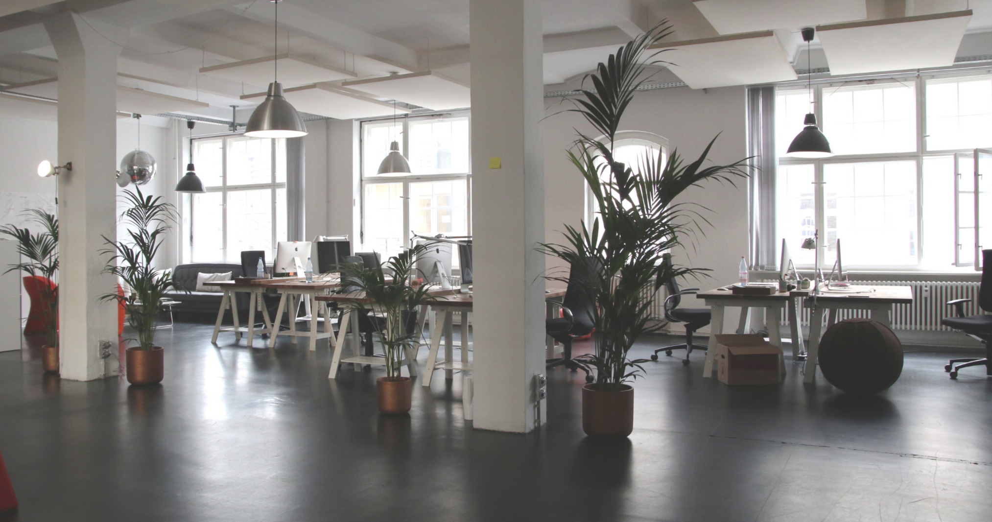 働く空間をもっと自由に。佐々木健二がDIYで叶える"余白"のあるオフィスデザイン