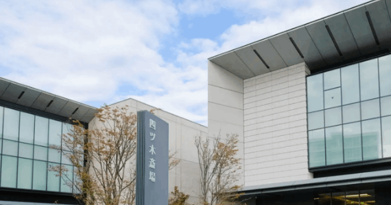 【100年の伝統と信頼で選ぶ東京博善のお葬式 】火葬場一体型の総合斎場で家族葬から大規模葬儀までご対応